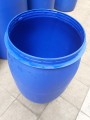Beczka plastikowa 100L z deklem i obręczą używana